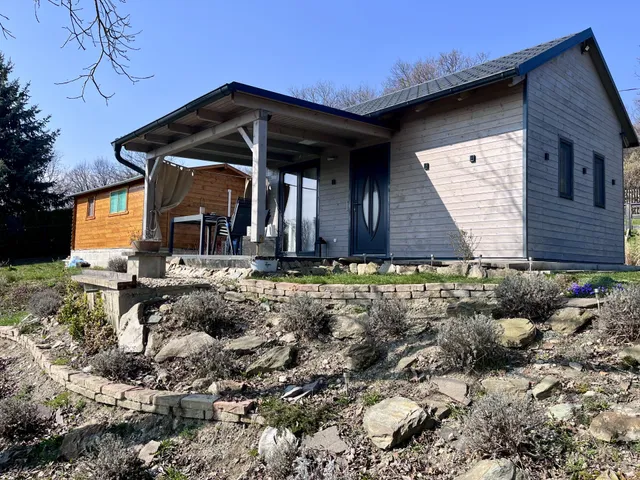 Eladó üdülő és hétvégi ház Bozsok 25 nm