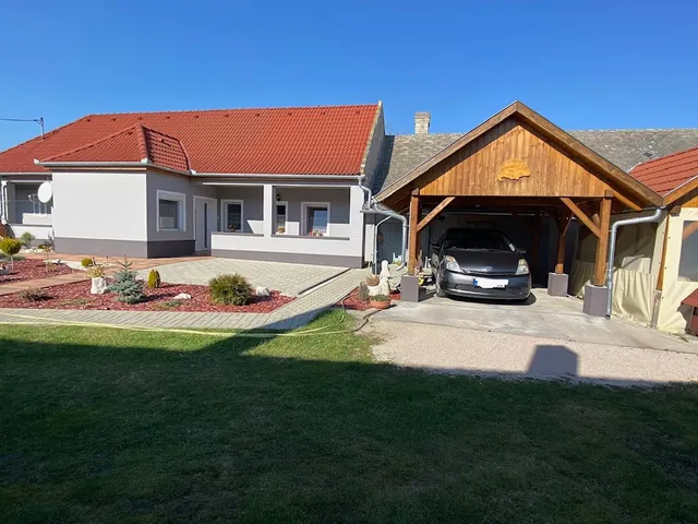 Eladó ház Dunapataj, Árpád utca 90 nm