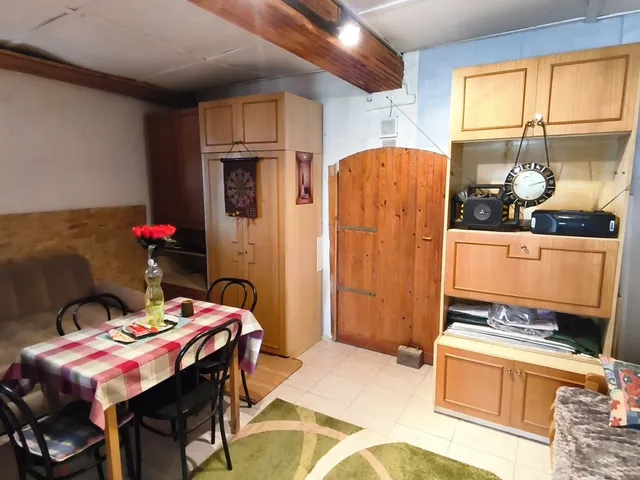 Eladó ház Szakály 36 nm