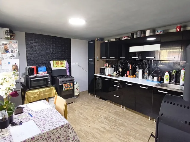 Eladó ház Szakály 70 nm