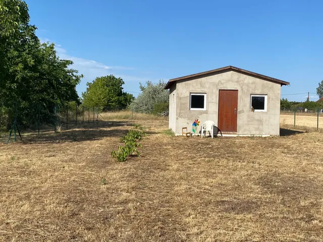 Eladó mezőgazdasági ingatlan Gárdony 30 nm