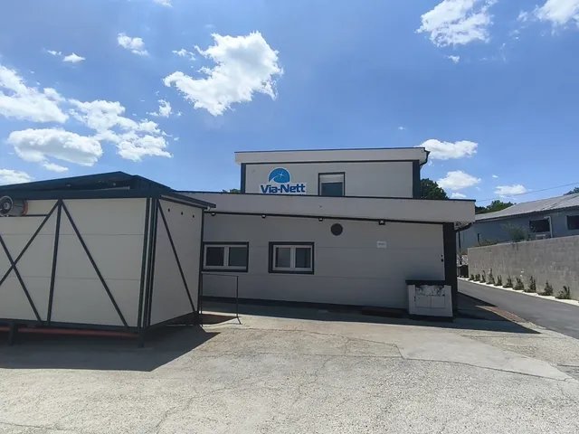 Eladó kereskedelmi és ipari ingatlan Balatonfűzfő 830 nm