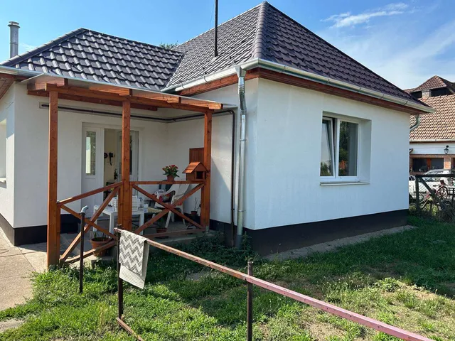 Eladó ház Nyíregyháza, Oros, Orosi kivezető 80 nm