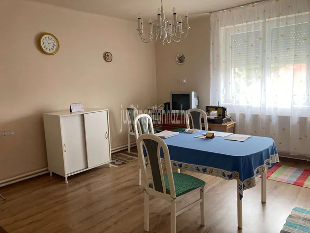 Eladó lakás Nyíregyháza, Malomkert 54 nm