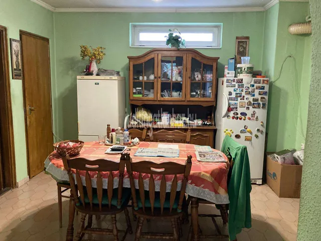 Eladó ház Nyíregyháza, Belváros, Kert 100 nm