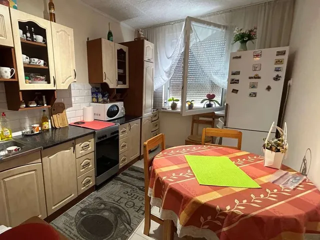 Eladó lakás Nyíregyháza, Örökösföld, Fazekas János tér 61 nm