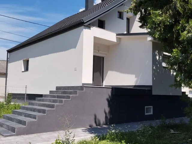 Eladó ház Győrújbarát 160 nm