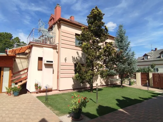 Eladó ház Mosonmagyaróvár, Lúcsony 140 nm