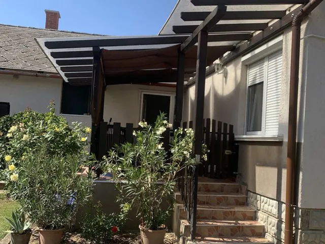 Eladó ház Gecse 120 nm