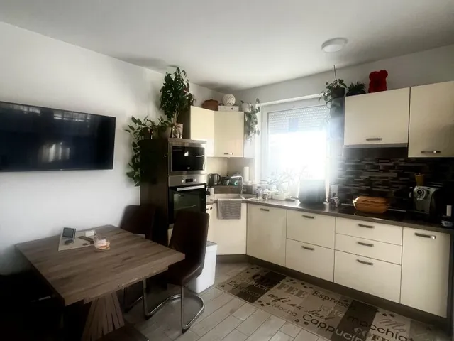 Kiadó lakás Győr, Szabadhegy 38 nm