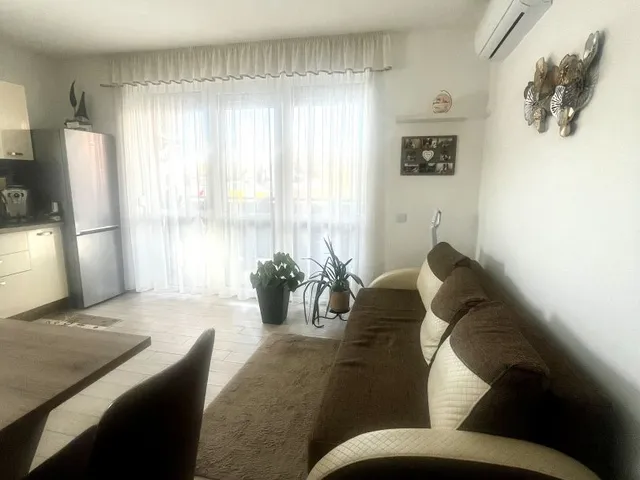 Kiadó lakás Győr, Szabadhegy 38 nm