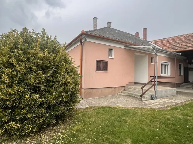 Eladó ház Bősárkány 125 nm