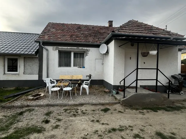 Eladó ház Pázmándfalu 108 nm