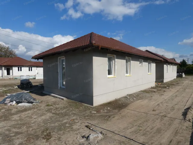 Eladó ház Monorierdő 68 nm
