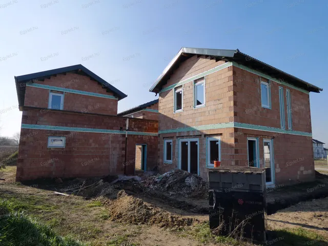 Eladó ház Vecsés, Felsőhalom 118 nm