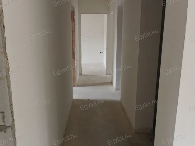 Eladó lakás Százhalombatta 94 nm