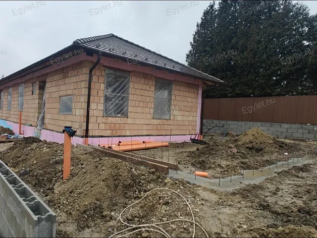 Eladó lakás Százhalombatta 85 nm