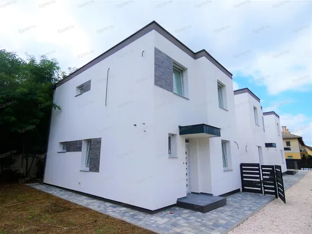 Eladó ház Vecsés, Felsőhalom 124 nm