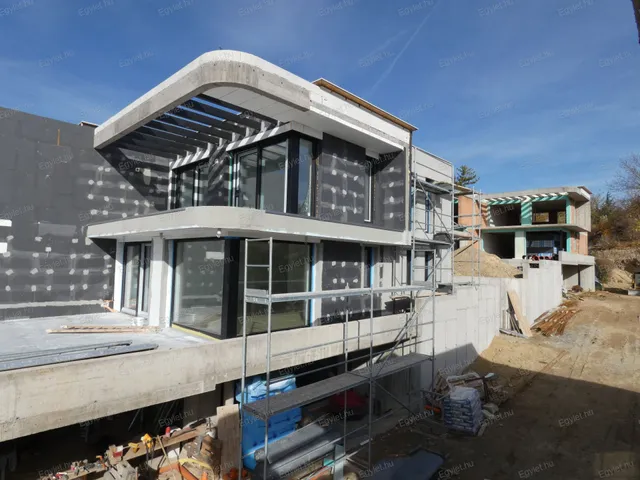 Eladó ház Budapest III. kerület, Ürömhegy 165 nm