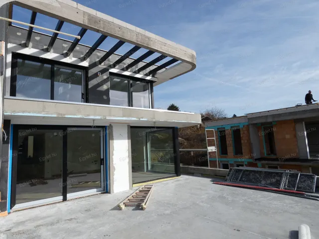 Eladó ház Budapest III. kerület, Ürömhegy 165 nm