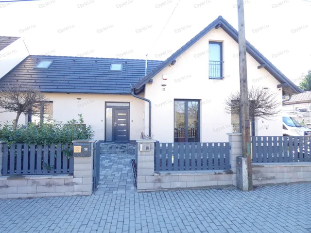 Eladó ház Budapest XVII. kerület, Rákoscsaba 120 nm