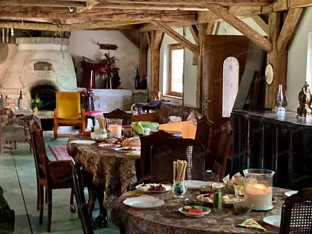 Eladó kereskedelmi és ipari ingatlan Kiskunlacháza 2600 nm