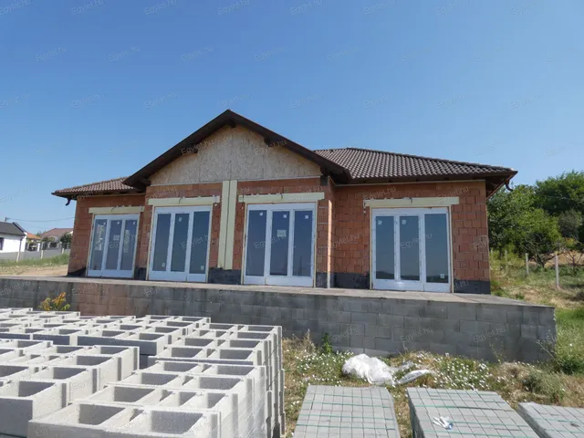 Eladó ház Szada 134 nm