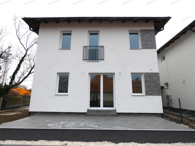 Eladó lakás Budapest XVII. kerület, Rákoshegy 71 nm