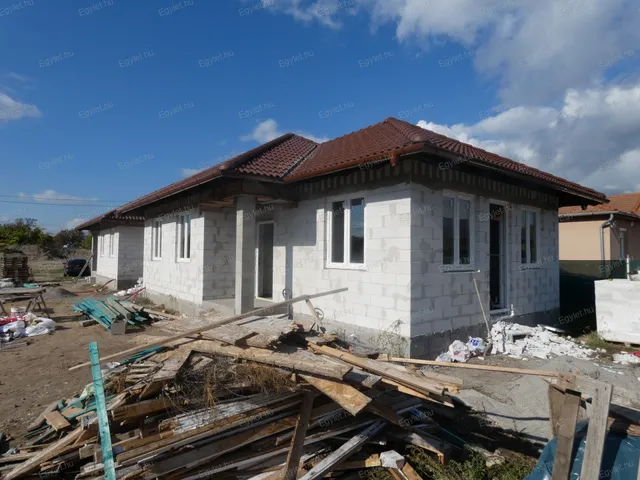 Eladó ház Monorierdő 72 nm