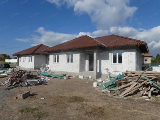 Eladó ház Monorierdő 72 nm