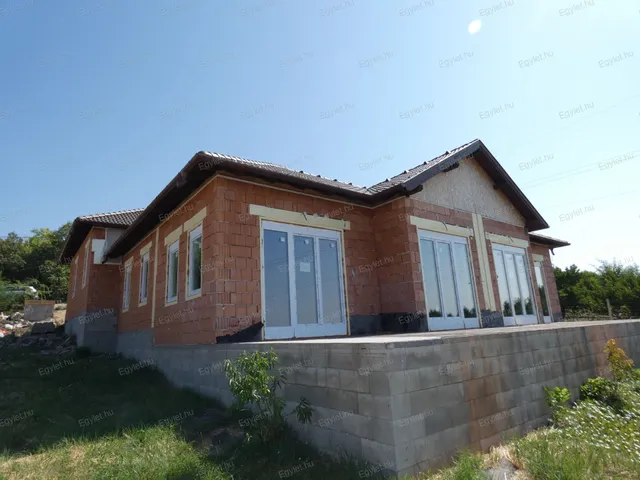 Eladó ház Szada 134 nm