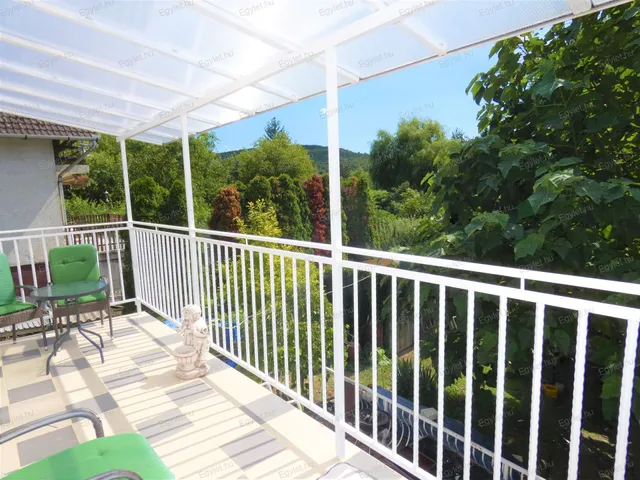 Eladó ház Domony 105 nm