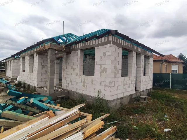 Eladó ház Monor 86 nm