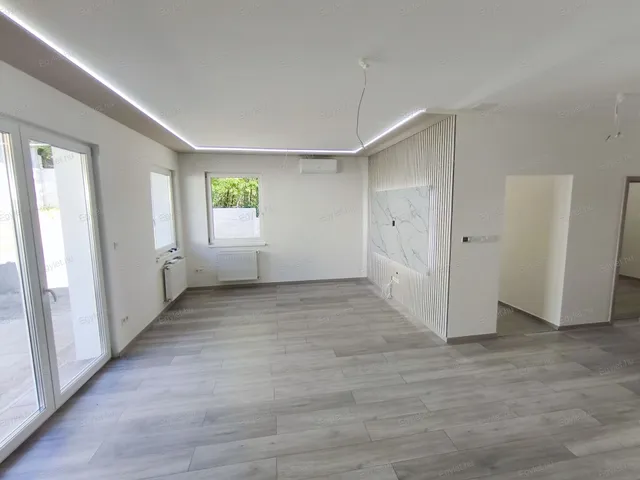 Eladó ház Pécel 140 nm