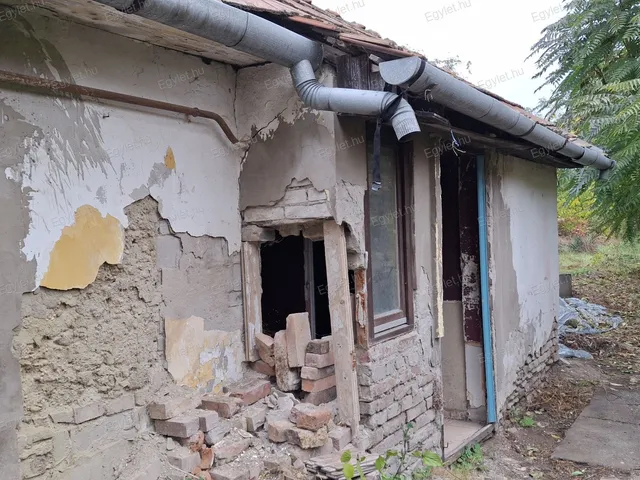 Eladó telek Sződliget 412 nm