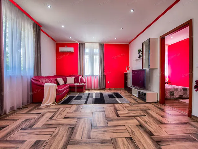 Eladó ház Budapest XVIII. kerület, Bókaytelep 175 nm