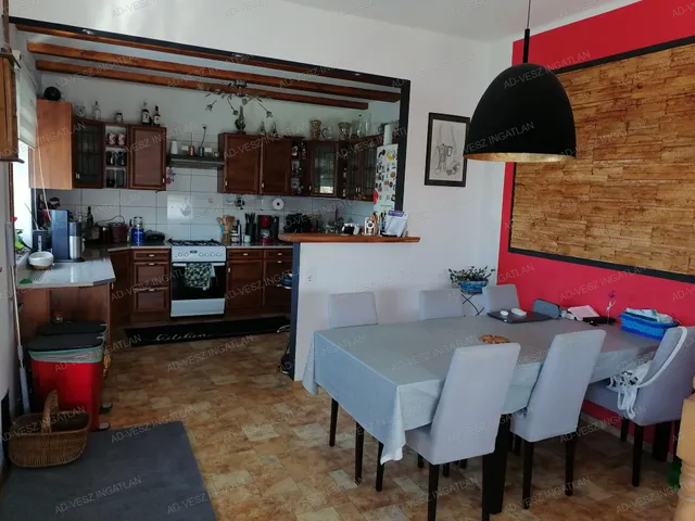 Eladó ház Dabas, Sári 280 nm