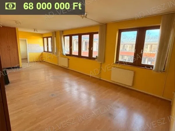 Eladó lakás Dabas 77 nm