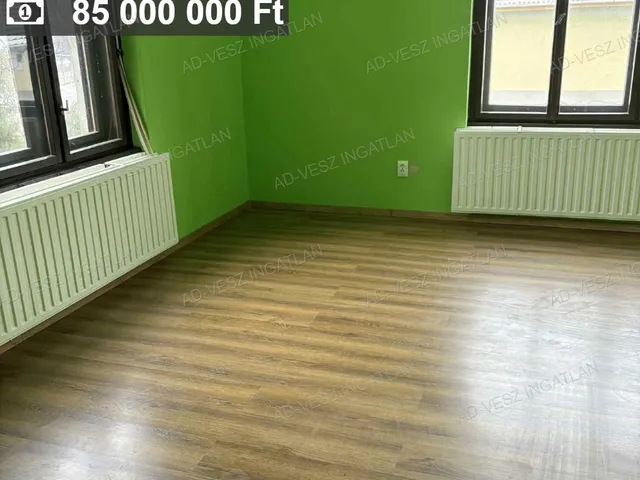 Eladó ház Ócsa 180 nm