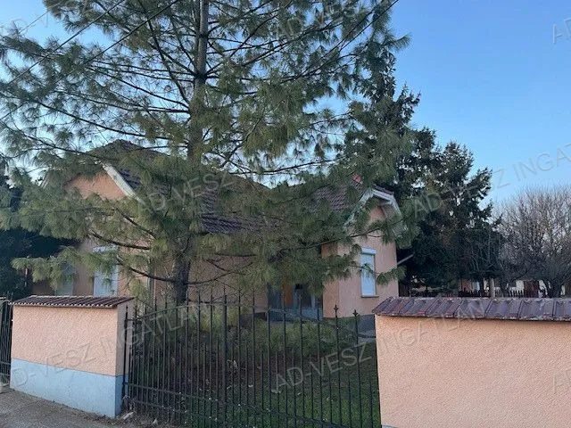 Eladó ház Kakucs 102 nm