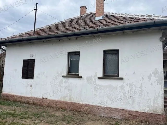 Eladó ház Üllő 49 nm