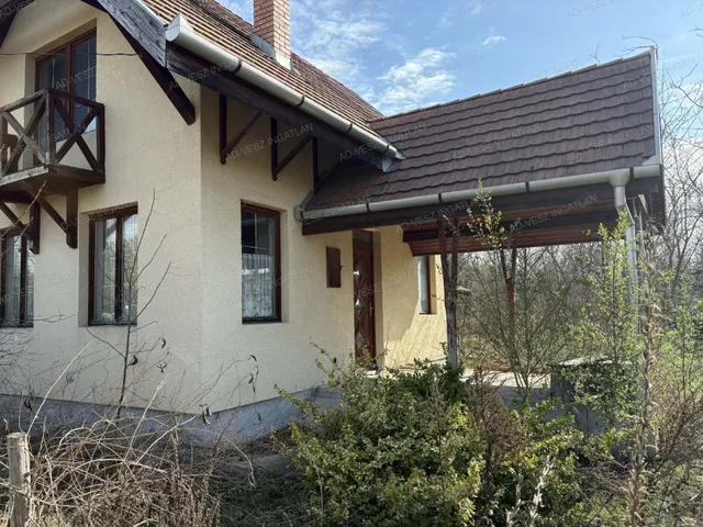 Eladó üdülő és hétvégi ház Tápiószentmárton 48 nm