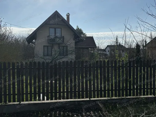 Eladó üdülő és hétvégi ház Tápiószentmárton 48 nm