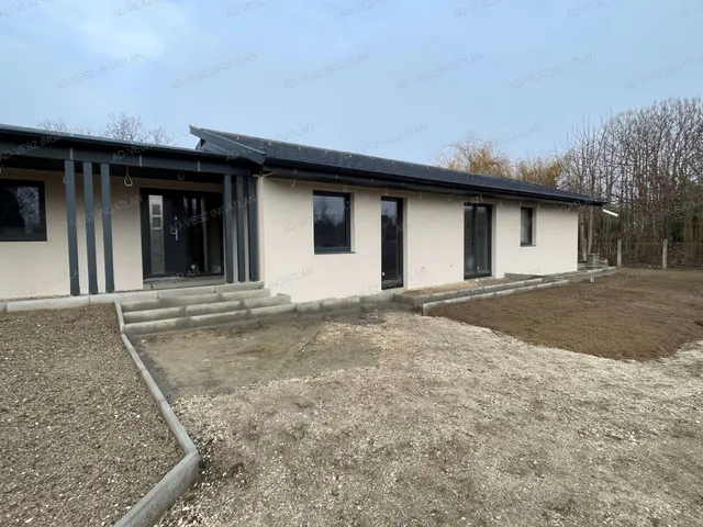 Eladó ház Ócsa 126 nm