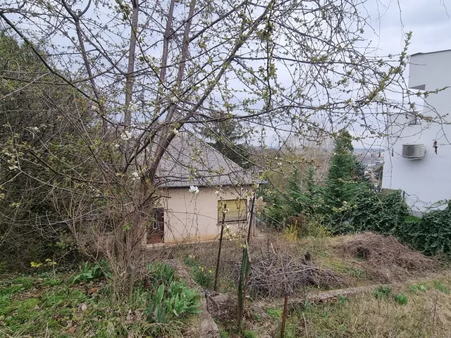 Eladó telek Budapest III. kerület, Táborhegy 1272 nm