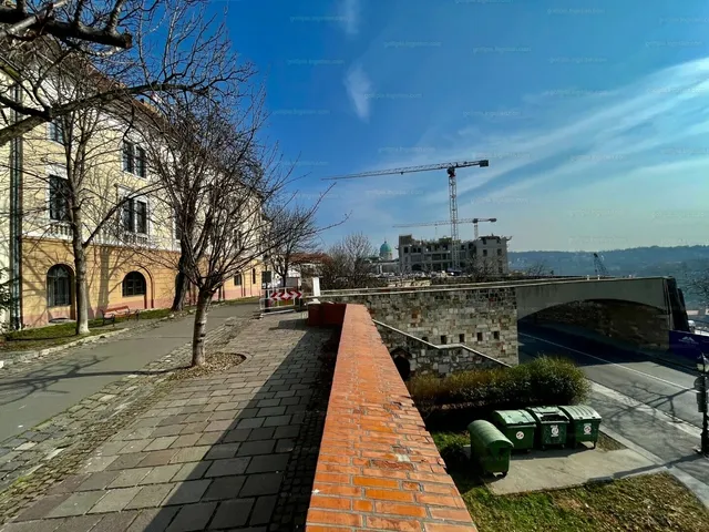Eladó lakás Budapest I. kerület, Várnegyed 180 nm