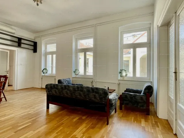 Eladó lakás Budapest I. kerület, Várnegyed 180 nm