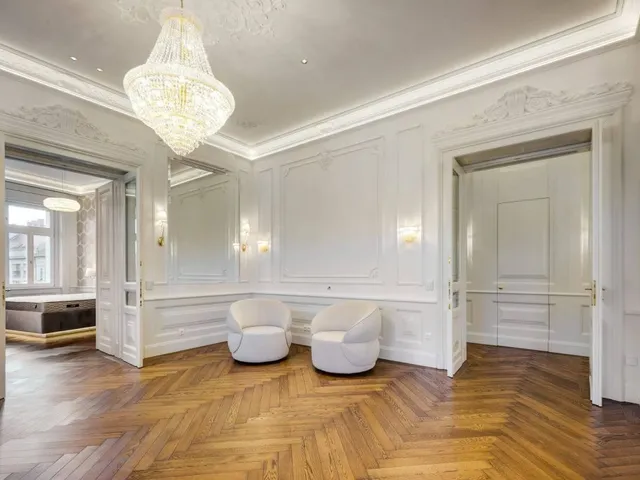 Eladó lakás Budapest VIII. kerület, Palotanegyed 170 nm