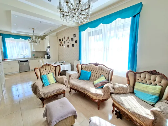 Eladó ház Budapest XV. kerület, Pestújhely 157 nm