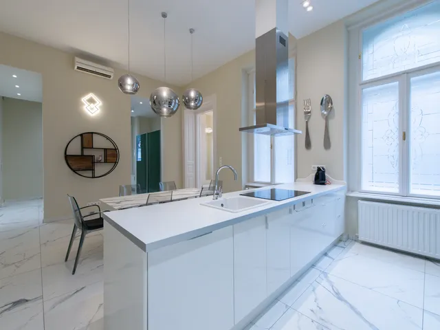 Kiadó lakás Budapest V. kerület, Belváros 160 nm